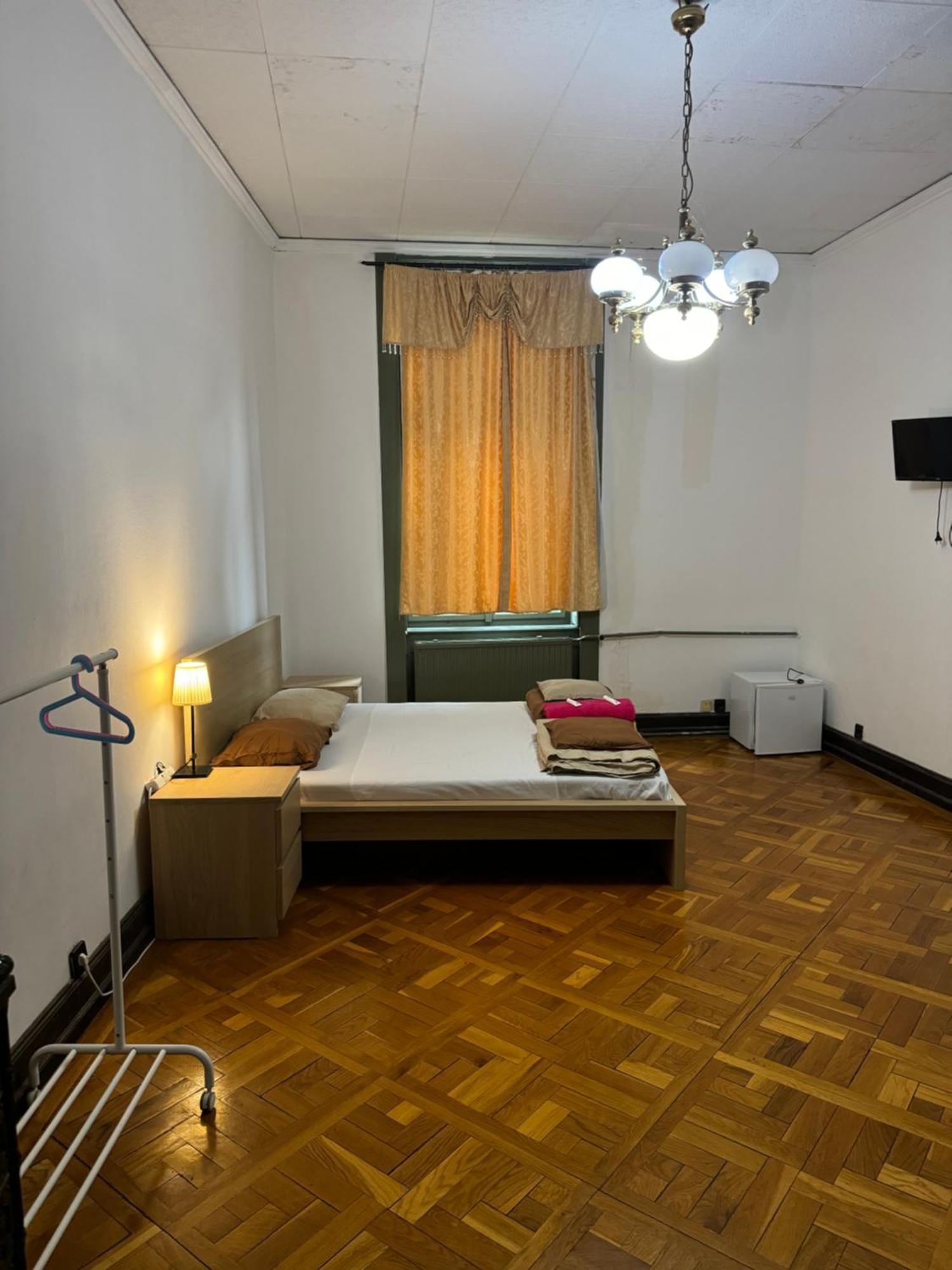 Kecskemti Rooms Будапеща Екстериор снимка