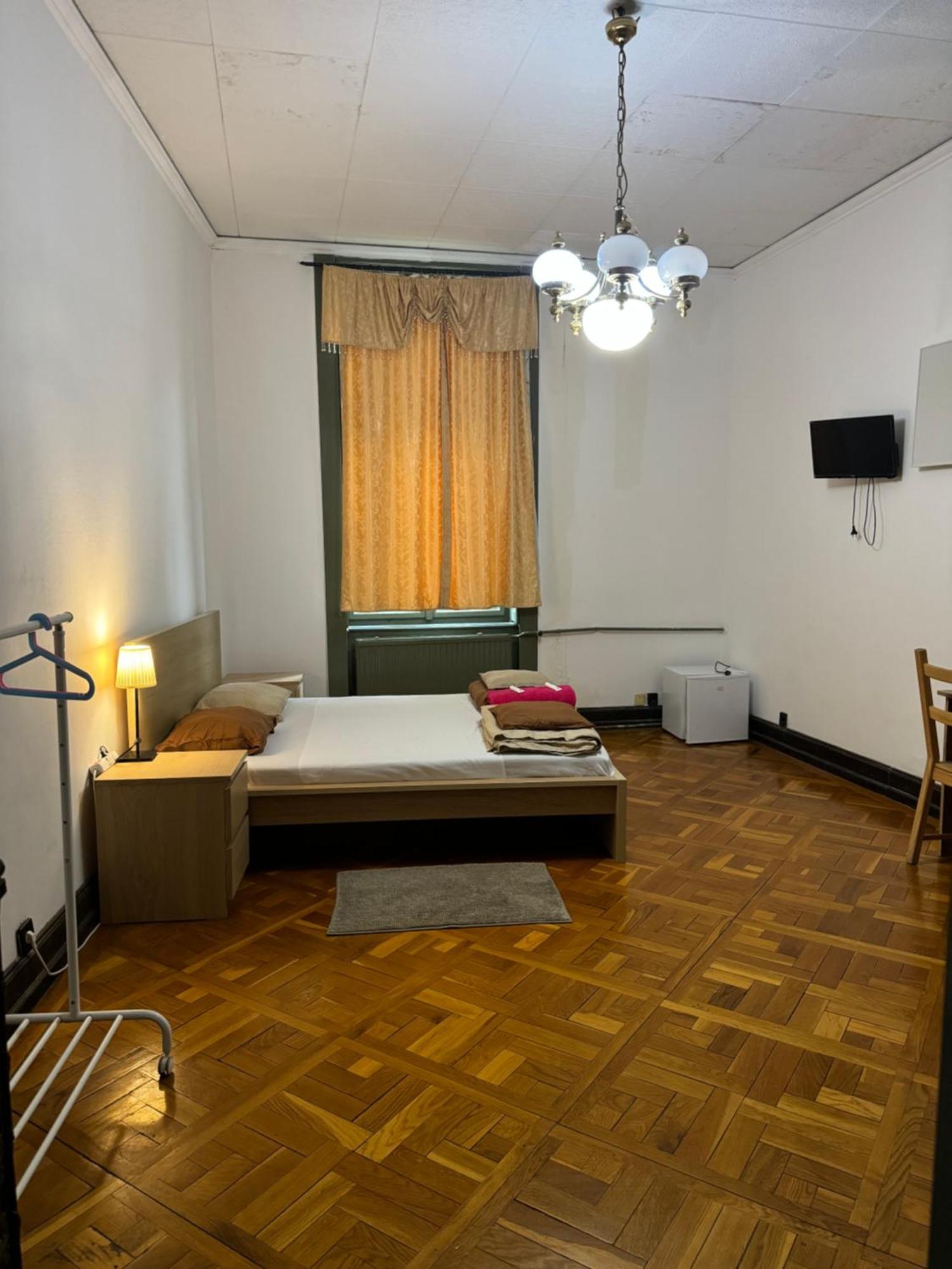 Kecskemti Rooms Будапеща Екстериор снимка